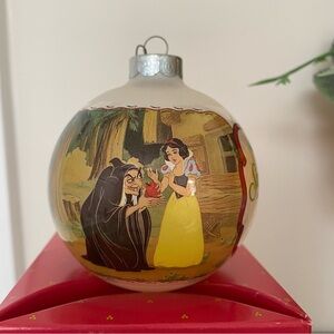 1993 Disney Snow White ornament